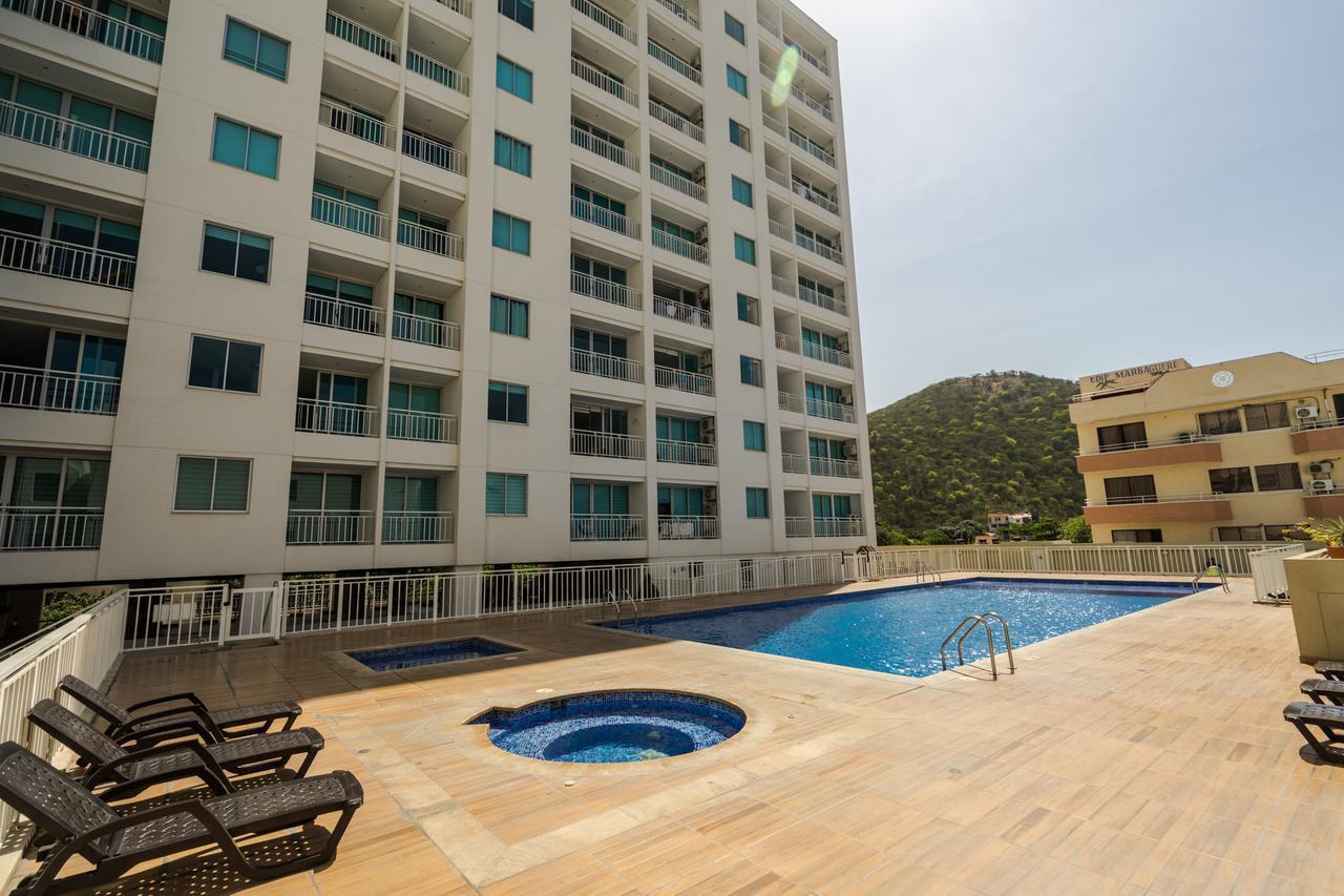En El Rodadero Cerca Del Arrecife Mall Apartment